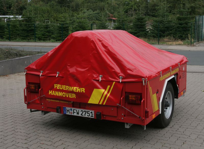 Feldkochherd hinten mit Plane